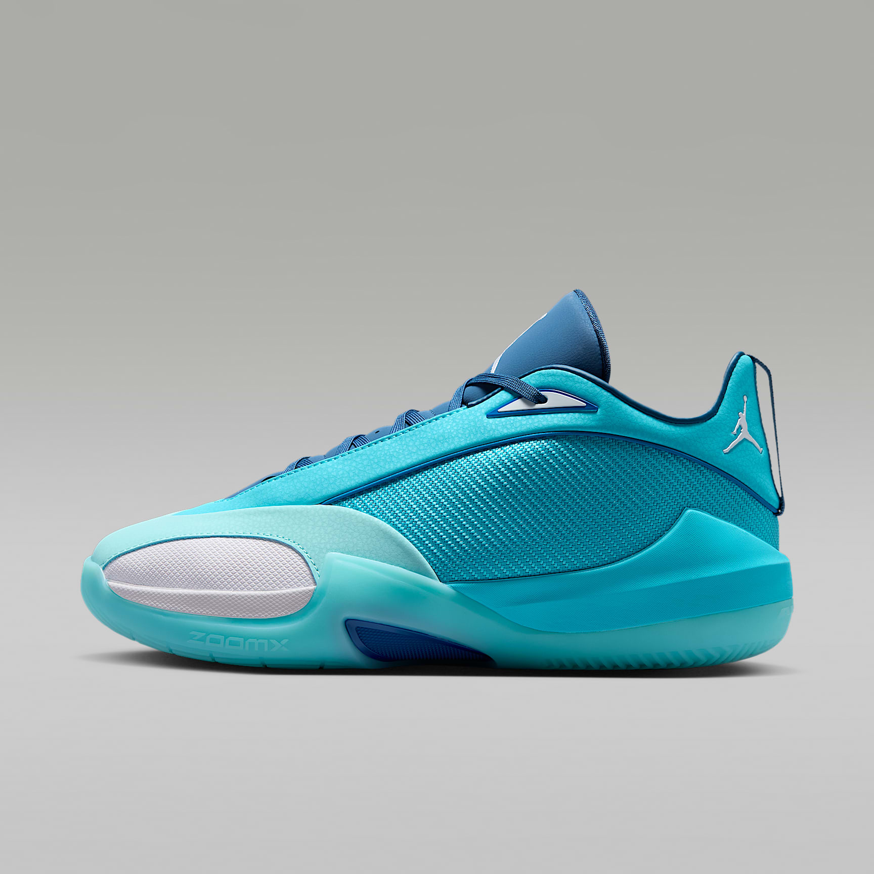 Jordan Triangle PF Basketball Shoes. Nike JP